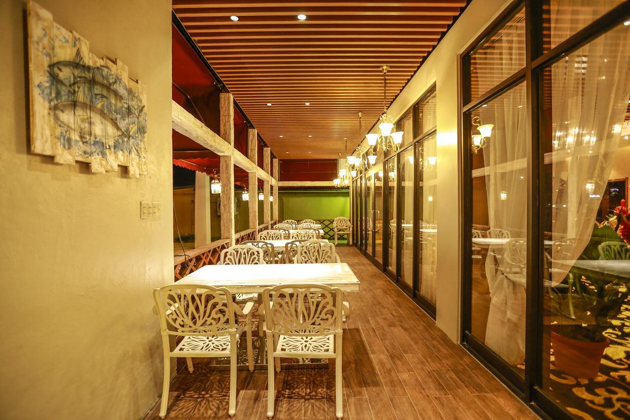 Star Sands Hotel Garapan Exterior photo